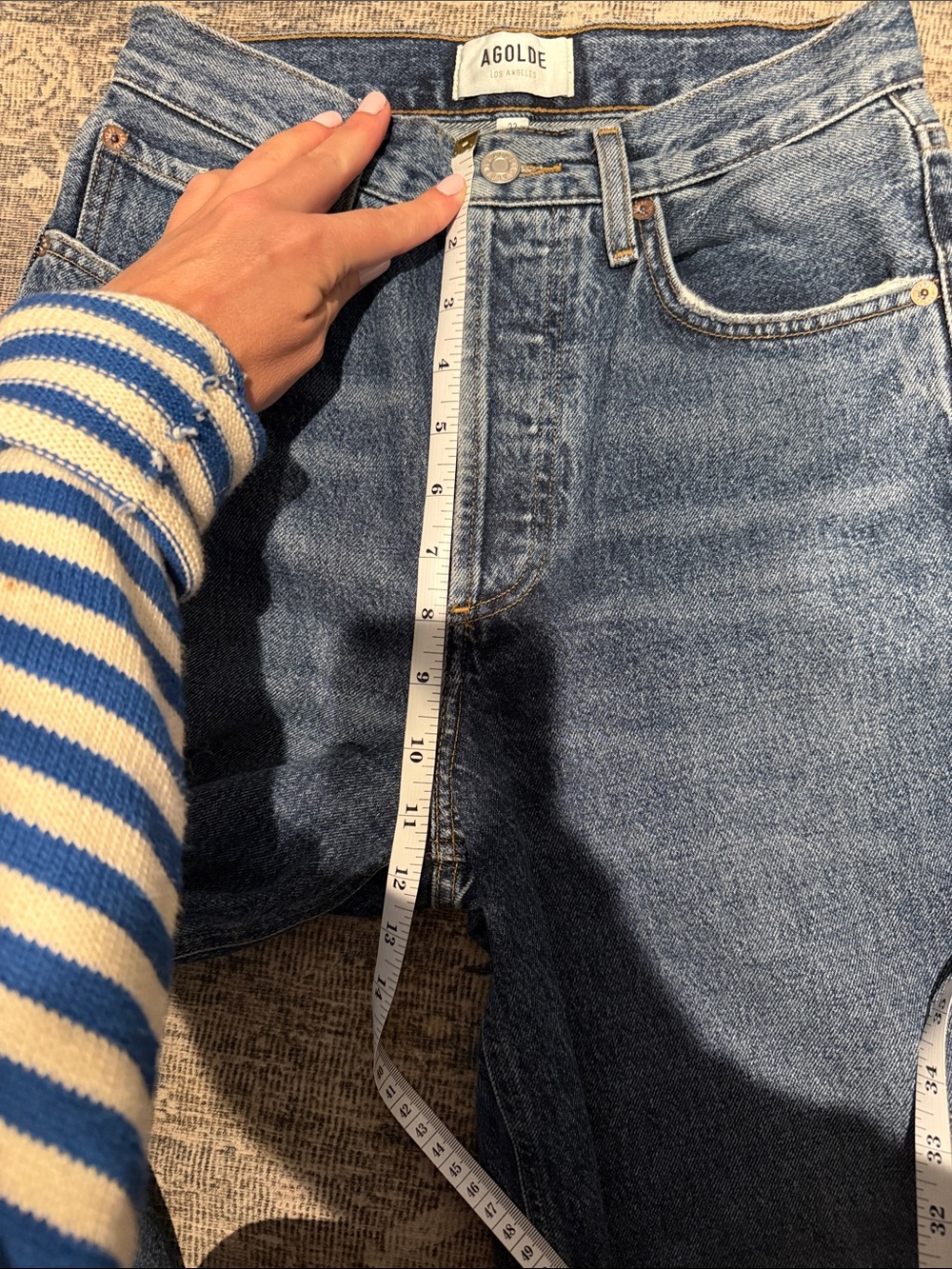 Agolde Dame High-Rise Wide-Leg Jeans in Medium Blue Wash - Picture 7 of 7